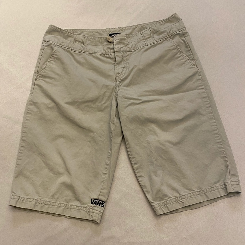 VANS Women’s Bermuda Shorts, Khaki, Size 7